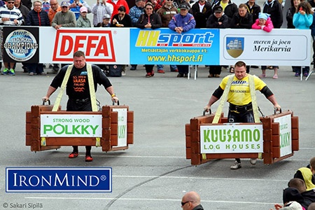 Zydrunas Savickas (left) and Krzysztof Radzikowski (right) in the House Carry at the 2015 SCL Finland competition. Radzikowski won the event as well as the overall title. IronMind® | ©Sakari Sipila photo