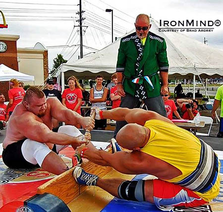 Gold medal match: Phil Brown (left) versus Brad Ardrey (right).  IronMind® | Photo courtesy of Brad Ardey