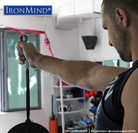 georgi kunchev coc silver bullet On the Captains of Crush (CoC) Silver Bullet Hold, Georgi Kunchev (Bulgari) was second only to world record holder Dmitriy Suhovarov (Russia). IronMind® | Photo courtesy of Dmitriy Suhovarov/APL