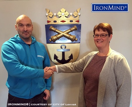 In the photo Loviisa´s chief Kristina Lönnfors and WHEA Chairman Jyrki Rantanen sealing the deal at Loviisa city hall. IronMind® |  Courtesy of the city of Loviisa