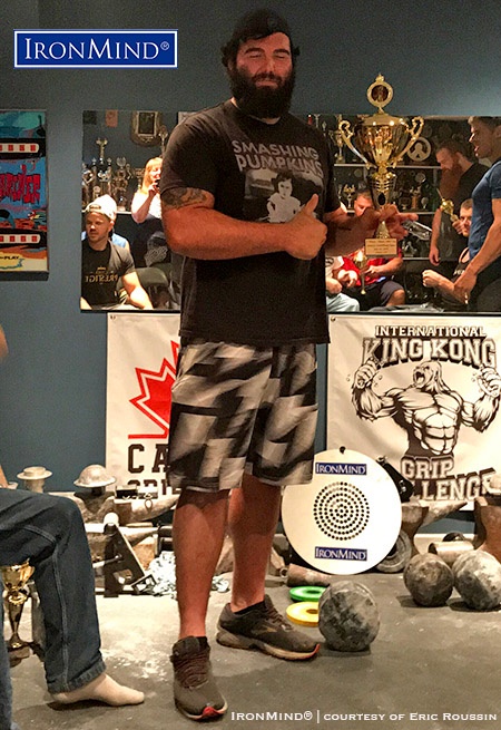 Justin Major (Canada) got off to a quick start at the 2018 Ontario Armlifting Open organized by Eric Roussin: Major successfully completed the Crushed-To-Dust Challenge, and then went on to win the grip contest’s 100+ kg class. IronMind® | Photo courtesy of Eric Roussin