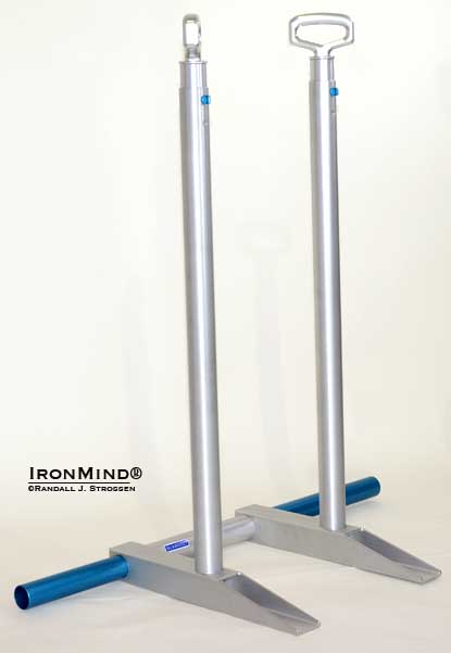 IronMind's new ALight system allows you to dip the way you want to, rather than forcing you into a one-size-does-not-fit-all rack.  IronMind® | Randall J. Strossen photo.