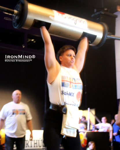 Bryndís Ólafsdóttir dominating the log at the 2011 Iceland’s Strongest Woman contest.  IronMind® | Photo courtesy of United Strongmen™.