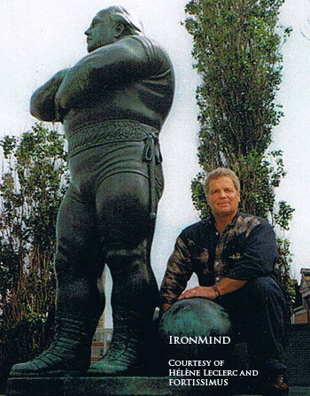Paul Ohl and the statue of Louis Cyr.  IronMind® | Photo by Hélène Leclerc. Paul Ohl and the statue of Louis Cyr.  IronMind® | Photo by Hélène Leclerc.