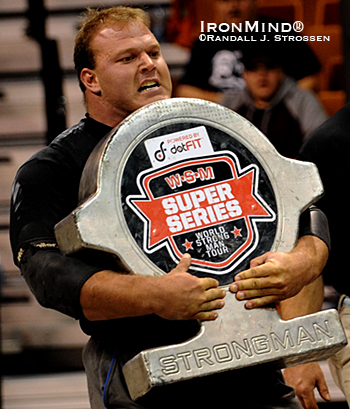 Derek Poundstone later said he hated this event - the Shield Carry - because it's so hard, but he turned its difficulty to his advantage as he outpaced the rest of the field.  IronMind® | Randall J. Strossen photo.