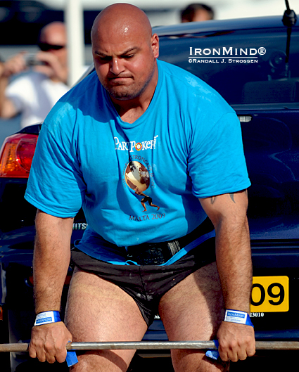 Laurence Shahlaei, shown in the finals of the 2009 World’s Strongest Man contest, has been named to the starting list at the Super Series Swedish Grand Prix/World Finals.  IronMind® | Randall J. Strossen photo.