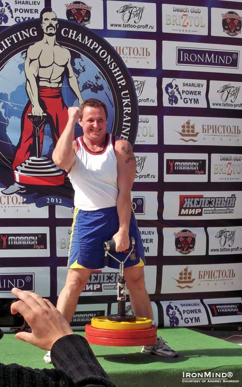 Ludmila Gaiduchenko (Ukraine) demolished the women's world record in the Rolling Thunder at the 2nd World Armlifting Championships.  Photo courtesy of WAA/Andrey Sharkov.