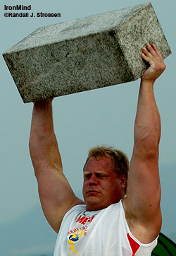 wsm pfister dominates overhead stone lift pudzianowski leads
