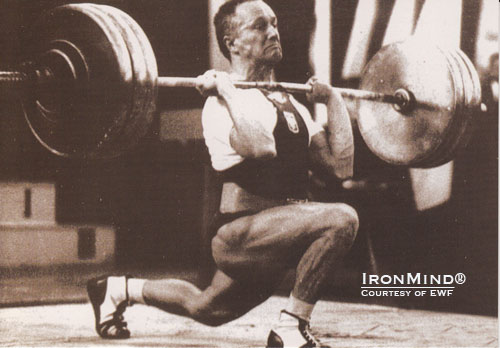 Waldemar Baszanowski, a master of the split style, was an Olympic champion, a world champion and a world record holder.  IronMind® | Photo courtesy of the EWF.