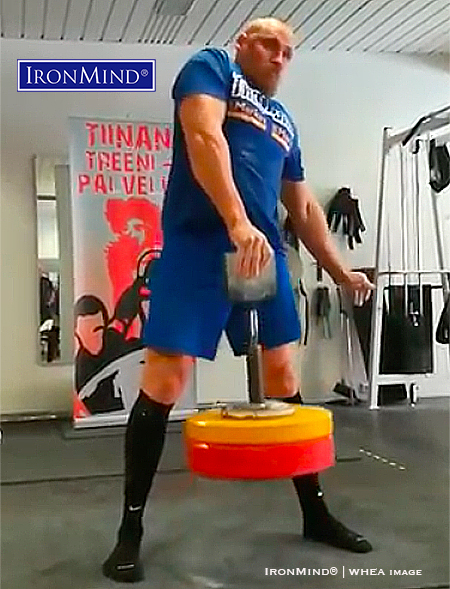 harri tolonen 51.40 kg IronMind Block