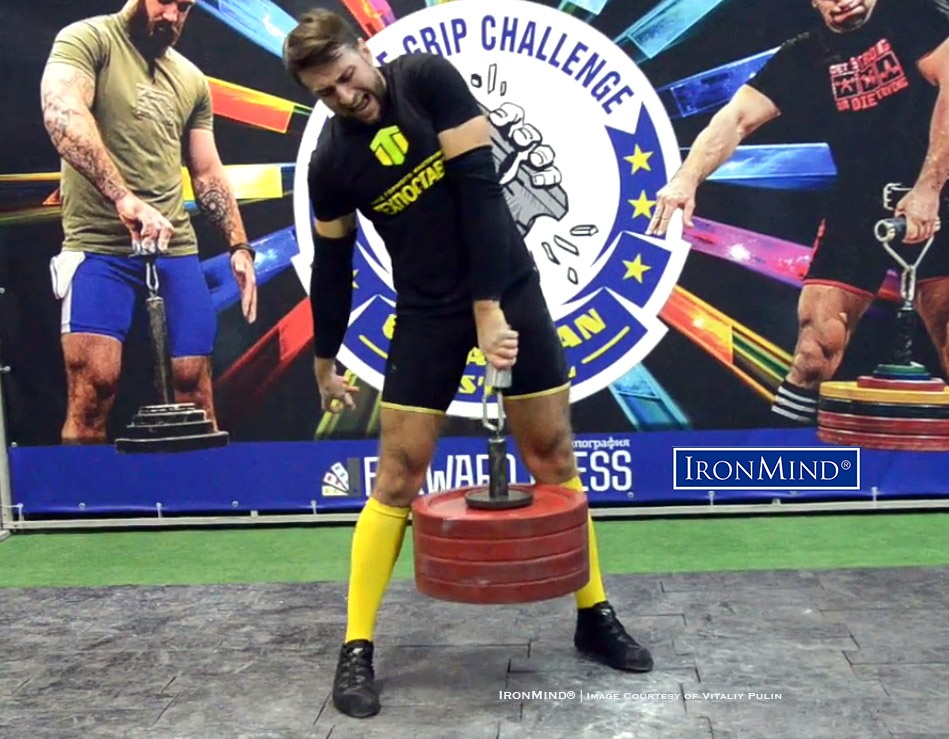 Dymtro Potapenko (Ukraine) broke the men’s world record for the Little Big Horn with this 108.30-kg success at the 2018 Ukrainian Elite Grip Challenge. IronMind® | Courtesy of Vitaliy Pulin