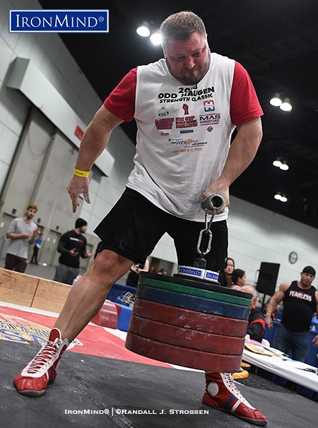 The Rolling Thunder one-hand deadlift is the cornerstone of armlifting and this success with 117.5 kg, along with being the lightest man, gave Alexey Tyukalov (Russia) the win in Odd Haugen’s grip contest at the Los Angeles FitExpo. IronMind® | ©Randall J. Strossen photo