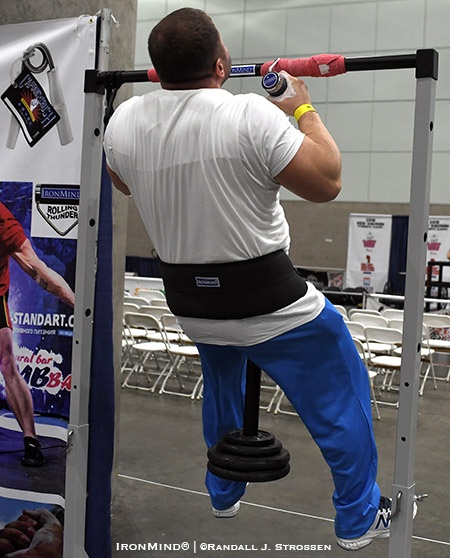 Weighing in at a total of 155.5 kg, Alexey “Tank” Tyukalov broke the world record for maximum weight Rolling Thunder pull-ups. IronMind® | ©Randall J. Strossen photo