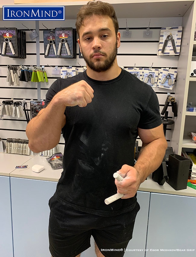 David Shamey CoC3 CoC3.5 2019 David Shamey has just been certified on both the Captains of Crush No. 3 and No. 3.5 grippers, proving his elite grip strength and marking himself as a man to beat in the race to become the first man since Magnus Samulesson to officially close the Captains of Crush No. 4 gripper. IronMind® | Courtesy of Egor Meshkov/Bear Grip
