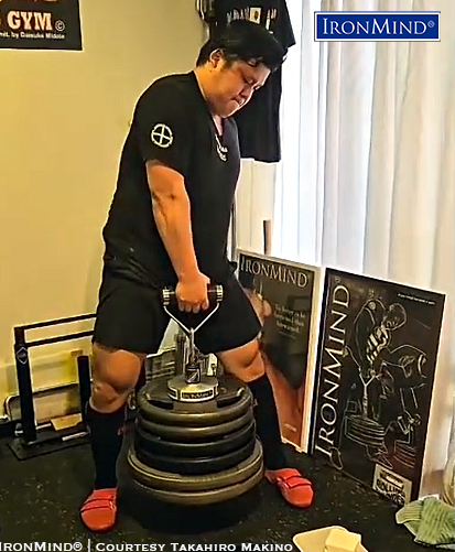 Takahiro Makino Sets New World Record for Rolling Thunder One-Hand Deadlift